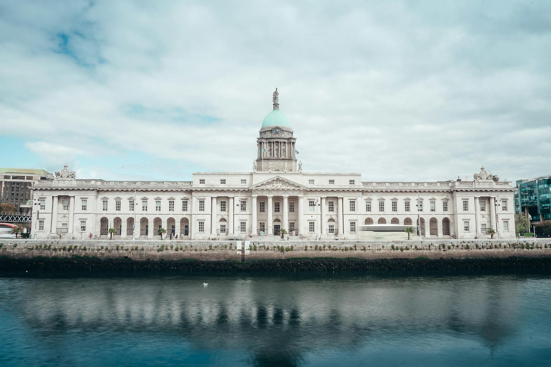 Government Buildings – Regierungssitz an der Upper Merrion Street