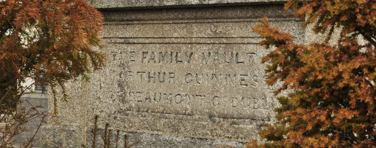 Arthur Guiness der Zweite - Gründer der Guiness Brauerei - liegt hier mit 14 Familienmitglieder begraben