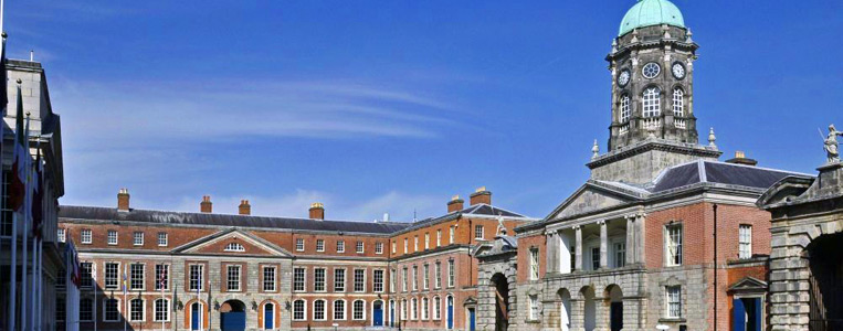 Der Upper Yard mit dem Bedford Tower