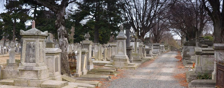 Der Friedhof existiert seit 1836 und hat eine Fläche von rund 190.000 Quadratmetern