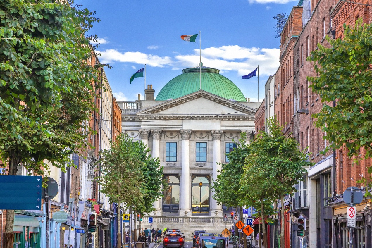 Looking down Dame Street towards Dublin City Hall